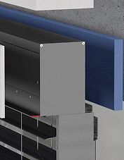 Technický detail montáže fasádní žaluzie s boxem pod omítku – ukázka správného umístění a upevnění.